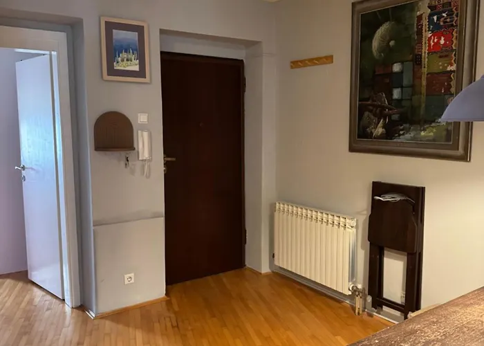 Old Town Ferhadija *